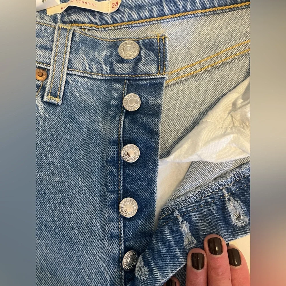 Levi's Ribcage Straight Ankle 24x27 NWT - Picture 6 of 13